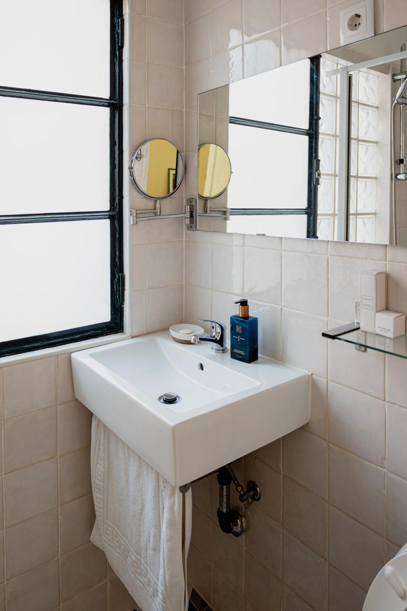 Angels Homes-N27, 3ºfloor - Bairro Tipico, Centro Lisboa Eksteriør billede